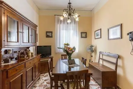 Casa Cabrera